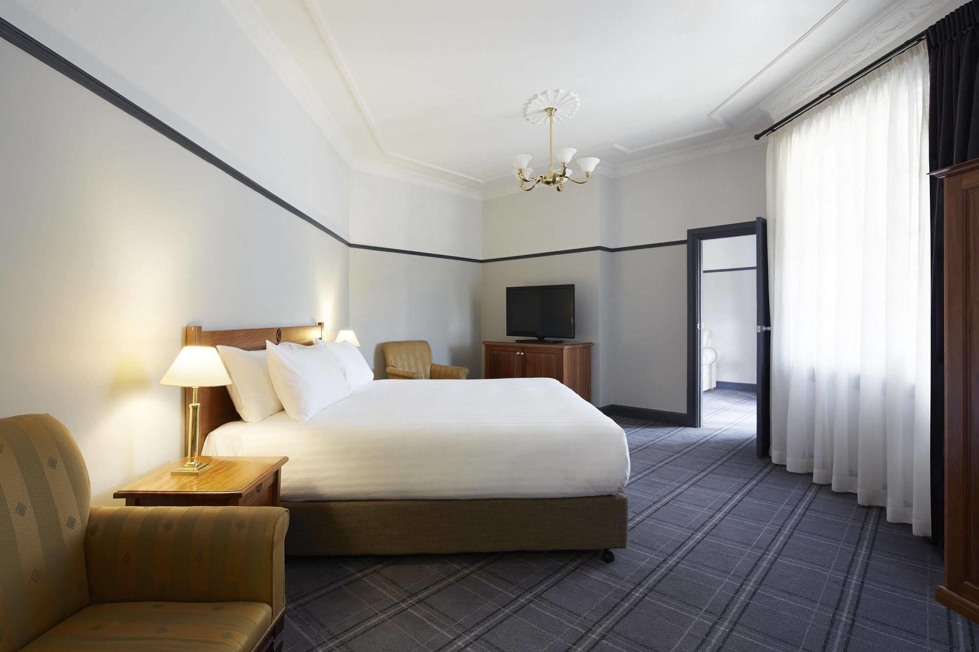 Brassey Hotel - Managed By Doma Hotels Canberra Exteriér fotografie